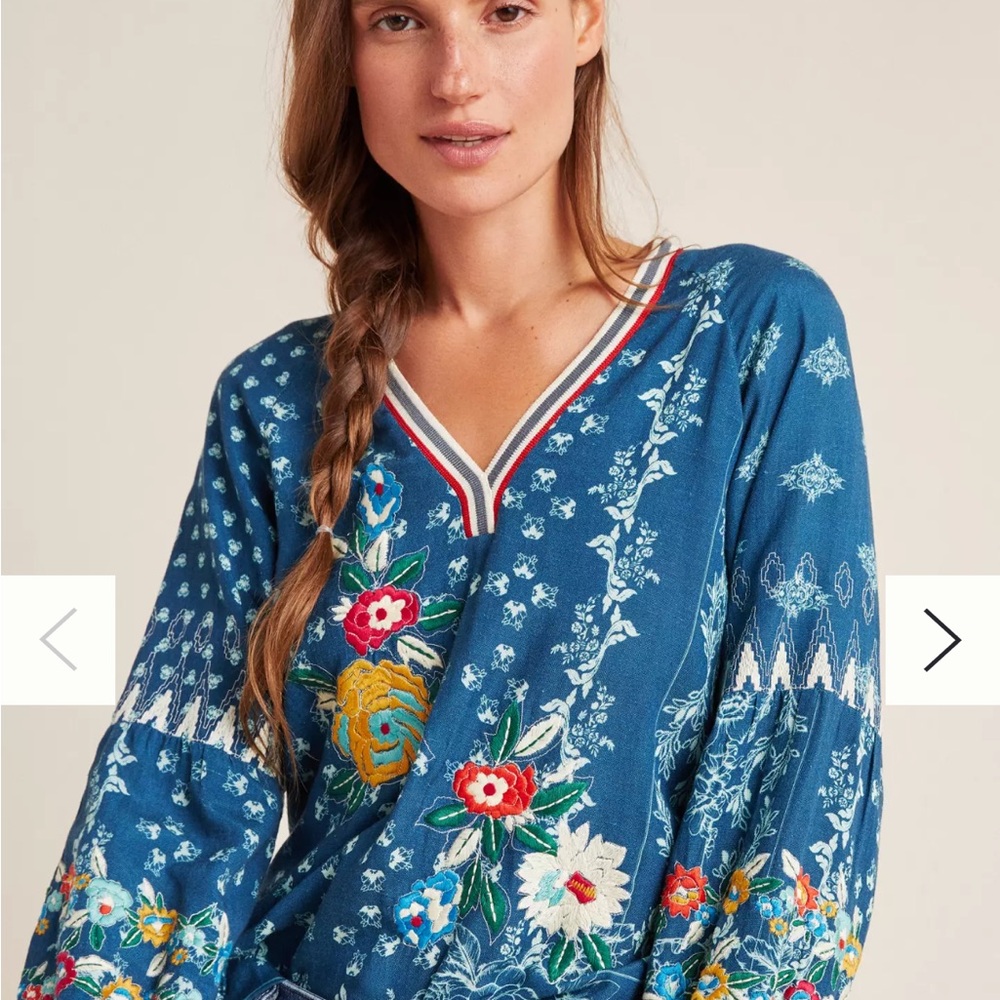 Anthropologie Vineet Bahl Blue Floral Embroidered V-Neck Blouse M
